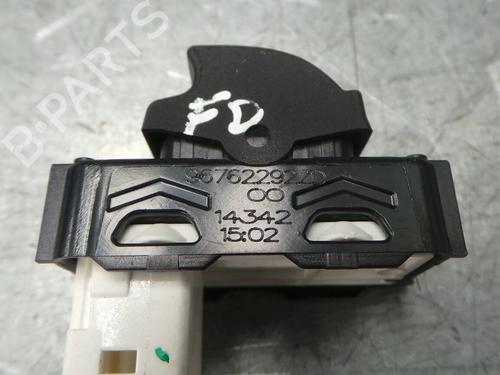 Right front window switch PEUGEOT 308 SW II (LC_, LJ_, LR_, LX_, L4_) 1.6 HDi / BlueHDi 115 (LCBHXM, LCBHXT) | BP3456607I26 