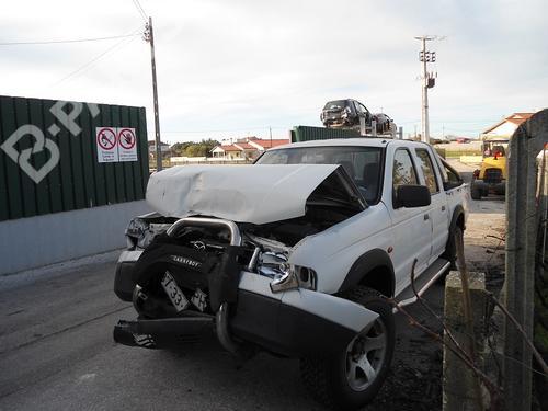 MAZDA B-SERIE (UN) 2.5 TD 4WD (109 hp) 208
