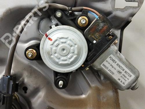 Rear right window mechanism HYUNDAI SANTA FÉ I (SM) | BP8068818C25