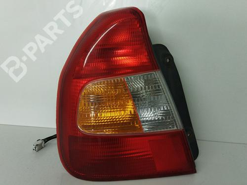 Used Left taillight HYUNDAI ACCENT II (LC) 1.3 (86 hp) 8674268