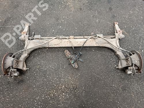 Rear axle RENAULT LAGUNA I (B56_, 556_) 2.0 Disco ; 4 furos com ABS