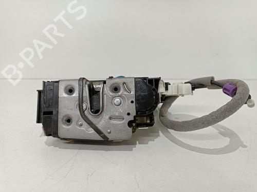 Front left lock MERCEDES-BENZ GLA-CLASS (X156) GLA 200 CDI / d (156.908) (136 hp) A1667200135 ; A2040085899