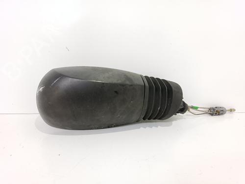 Retrovisor derecho Retrovisor derecho FIAT PUNTO (188_) 1.9 DS 60 (188.031, .051, .231, .251) (60 hp) 13101758 13101758