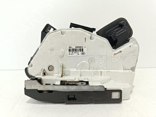 Rear left lock VW PASSAT B8 Variant (3G5, CB5) 1.6 TDI 5E0839015A