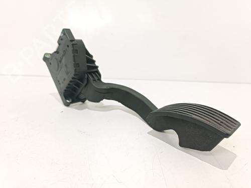 Pedal OPEL CORSA E (X15) 1.3 CDTI (08, 68) | BP15656447I4