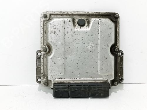 Used Engine control unit (ECU) RENAULT LAGUNA I Grandtour (K56_) 1.9 dCi (K56W) (107 hp) 15715287