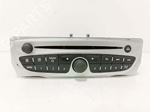 Used Radio RENAULT MEGANE III Grandtour (KZ0/1) 1.5 dCi (KZ09, KZ0D, KZ1G, KZ29, KZ14, KZ1W, KZ10, KZ1F,... (110 hp) 16046448