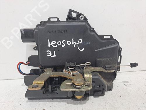 Vergrendeling links achter VW GOLF IV (1J1) 1.4 16V (75 hp) 20215394