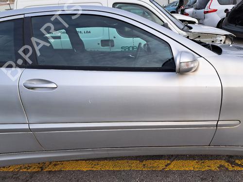 Used Right front door MERCEDES-BENZ C-CLASS Coupe (CL203) C 220 CDI (203.706) (143 hp) 21086494