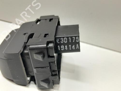 Steering column stalk RENAULT MEGANE III Grandtour (KZ0/1) 1.5 dCi (KZ1G, KZ1W, KZ0R) | BP22128886I23 