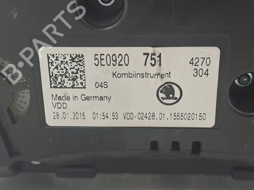 Instrument cluster SKODA OCTAVIA III Combi (5E5, 5E6) 1.6 TDI | BP23948633C47 