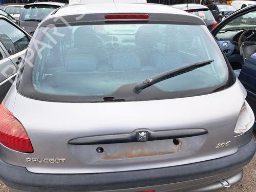 Used Tailgate PEUGEOT 206 Hatchback (2A/C) 1.1 i (60 hp) 25403301