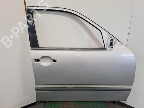Right front door MERCEDES-BENZ E-CLASS (W210) E 200 Kompressor (210.045) BP16457875C3