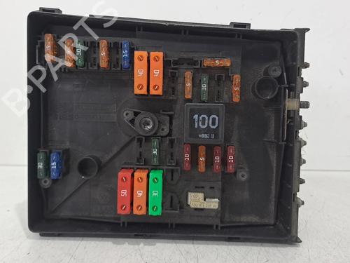 Used Fuse box VW CADDY III Box Body/MPV (2KA, 2KH, 2CA, 2CH) 1.9 TDI (105 hp) 27974101