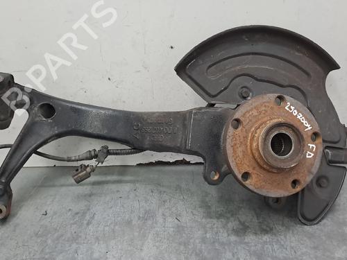 Højre Styrespindel Lejehus VW PASSAT B5 (3B2) 1.6 (101 hp) 28044183