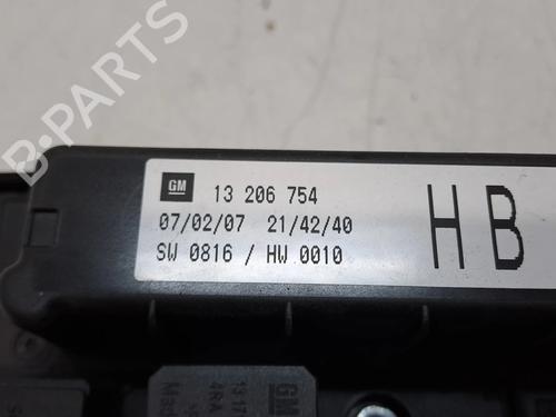 Fuse box OPEL ASTRA H Estate (A04) 1.3 CDTI (L35) | BP28317484E1 