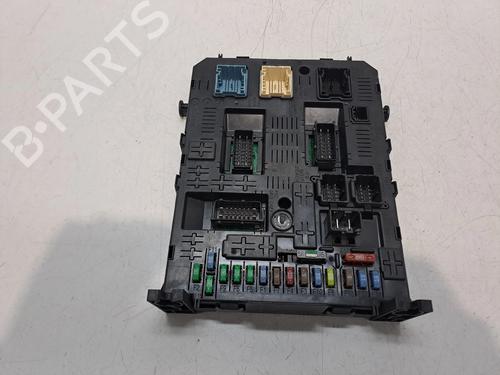fuse-box-peugeot-5008-0u_-0e_-2009-2010-2011-2012-2013-2014-2015-2016-2017-29737426 main image