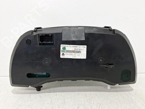 Used Instrument cluster FIAT DOBLO Cargo (263_) 1.3 D Multijet (90 hp) 30182400