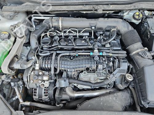 Used Engine VOLVO V40 Hatchback (525) D2 (120 hp) 30398137