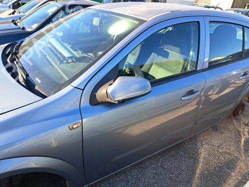 Used Left front door OPEL ASTRA H (A04) 1.3 CDTI (L48) (90 hp) 30626719