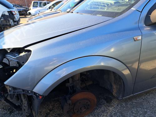 left-front-fenders-opel-astra-h-a04-2004-2005-2006-2007-2008-2009-2010-2011-2012-2013-2014-30626717 main image