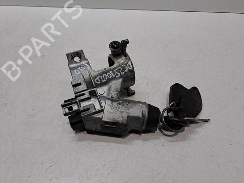 Used Ignition barrel VW POLO II (86C, 80) 1.3 (76 hp) 30850740