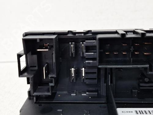 Fuse box VW GOLF V Variant (1K5) 1.9 TDI | BP31097706E1 - Image 5