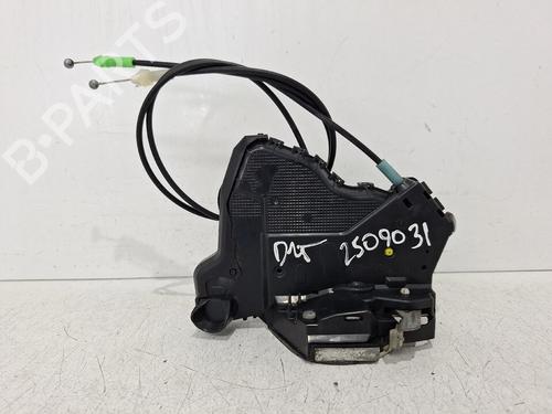 Højre fortil lås TOYOTA IQ (_J1_) 1.4 D-4D (NUJ10_, NUJ10R) (90 hp) 31211613