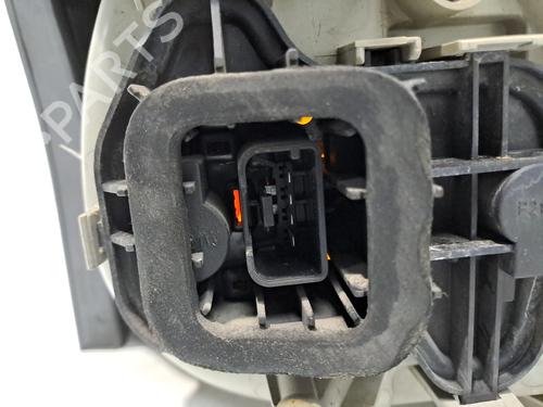 Left taillight VW GOLF V (1K1) 1.9 TDI 4motion | BP31574386C34 - Image 3