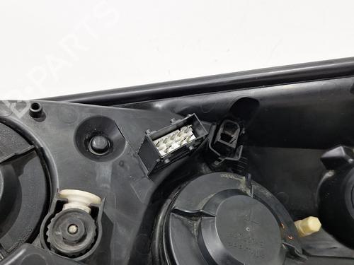 Left headlight PEUGEOT 206+ (2L_, 2M_) 1.4 HDi eco 70 | BP31722680C28 