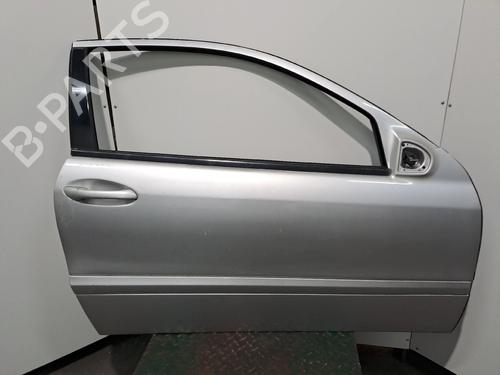 Used Right front door MERCEDES-BENZ C-CLASS Coupe (CL203) C 220 CDI (203.706) (143 hp) 21086494