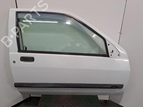 Used Right front door Right front door 31814225 31814225