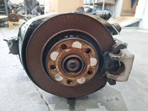 right-rear-steering-knuckle-audi-a8-d2-4d2-4d8-1994-1995-1996-1997-1998-1999-2000-2001-2002-2003-2004-2005-31828190 main image