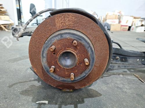 Used Right rear steering knuckle Right rear steering knuckle 32070773 32070773