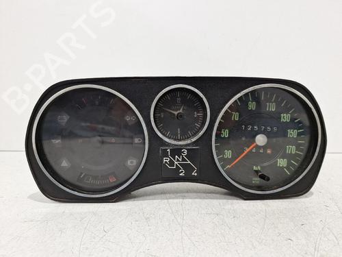 Compteur de vitesse VW PASSAT B2 (32B) 1.6 (75 hp) 32092660