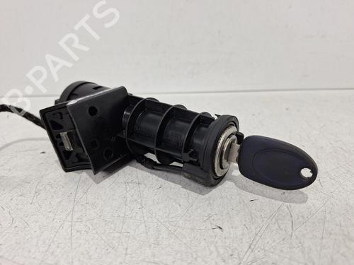 Used Ignition barrel FIAT PUNTO (176_) 55 1.1 (54 hp) 32097085