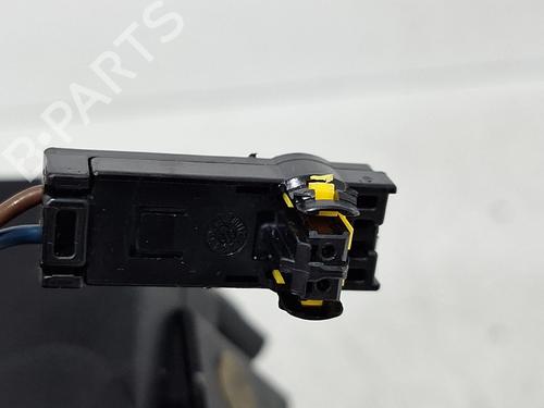 Steering column stalk PEUGEOT 407 (6D_) 2.0 HDi 135 (6DRHRH, 6DRHRE, 6DRHRG, 6DRHRJ) | BP32125752I23