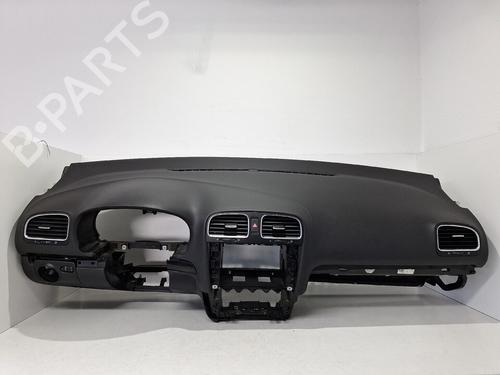 Used Dashboard VW GOLF VI (5K1) 2.0 TDI (110 hp) 32523403
