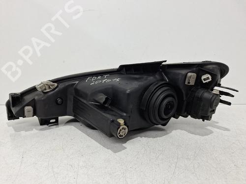 Right headlight PEUGEOT 206 Hatchback (2A/C) 1.4 HDi eco 70 | BP32196918C29