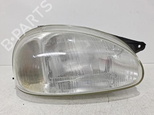 Używane Lampa przednia prawa OPEL CORSA B (S93) 1.0 i 12V (F08, F68, M68) (54 hp) 32209496