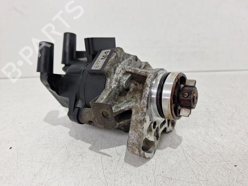 Used Ignition distributor MAZDA 323 F VI Hatchback (BJ) 1.4 (BJ3P) (72 hp) 32233412
