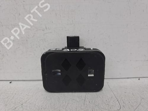 Used Electronic module VW GOLF VI (5K1) 2.0 TDI (110 hp) 32142608