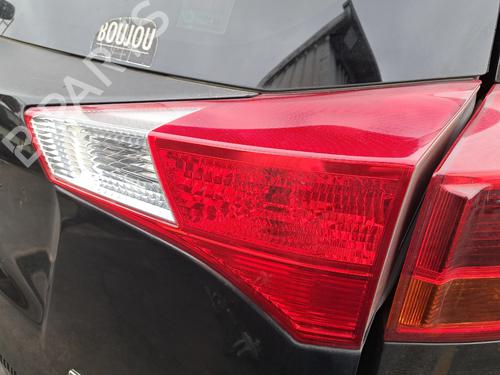 Feu de coffre droit TOYOTA RAV 4 IV (_A4_) 2.0 D (ALA40_, ALA40R) (124 hp) 32301964