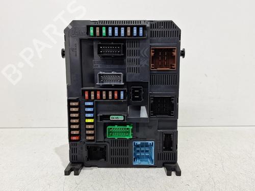 scatola-fusibili-peugeot-2008-i-cu_-2013-32344385 main image