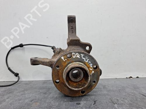 right-front-steering-knuckle-renault-clio-ii-hatchback-van-sb012_-1998-32395102 main image