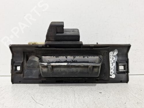 Used Tailgate handle PEUGEOT 206 Hatchback (2A/C) 1.1 i (60 hp) 32484569