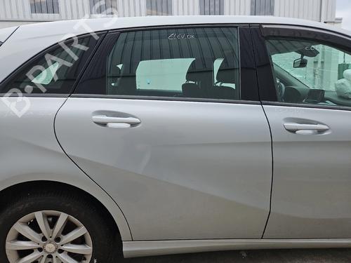 Dør højre bagtil MERCEDES-BENZ B-CLASS Sports Tourer (W246, W242) B 180 CDI (246.200) (109 hp) 32672975