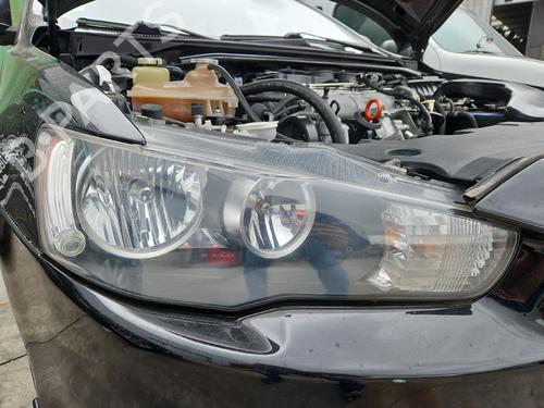 Phare droit MITSUBISHI LANCER VIII (CY_A, CZ_A) 2.0 DI-D (CY8A) (140 hp) 32748864