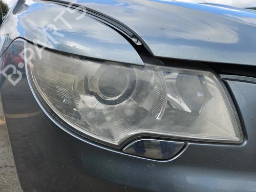 Used Right headlight SKODA SUPERB II Estate (3T5) 1.9 TDI (105 hp) 32990360