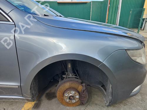 Forskærm Højre SKODA SUPERB II Estate (3T5) 1.9 TDI (105 hp) 32990348